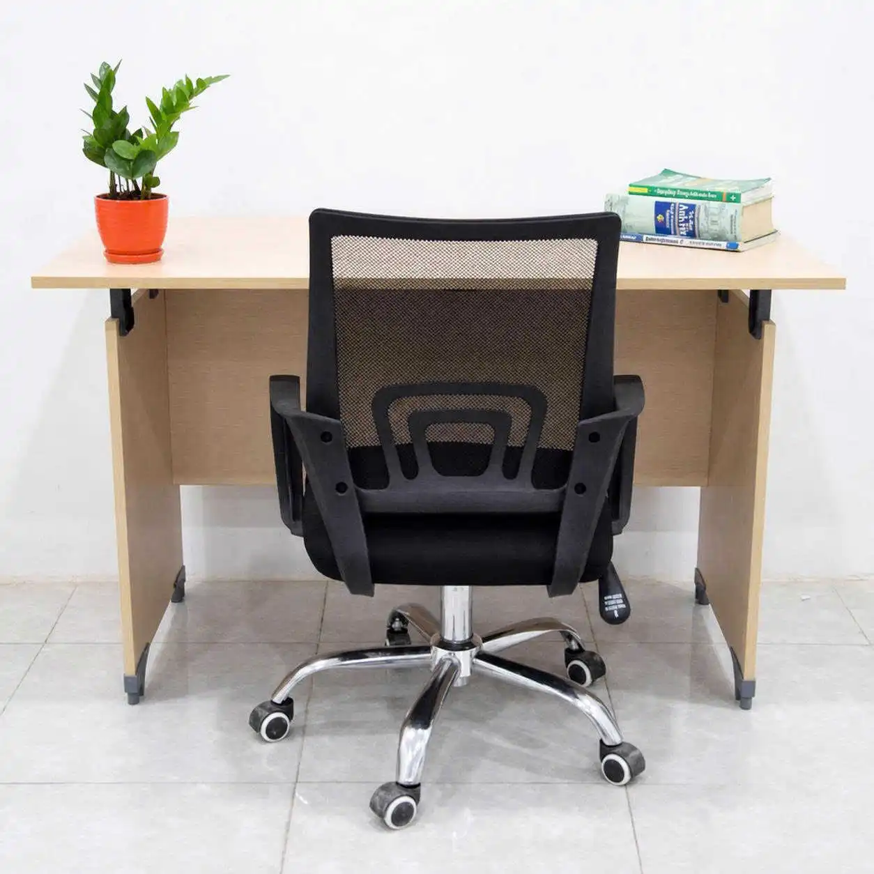 Bàn Làm Việc Fami Không Hộc 1m2 - Giá Rẻ-HN30 thumbnail 3