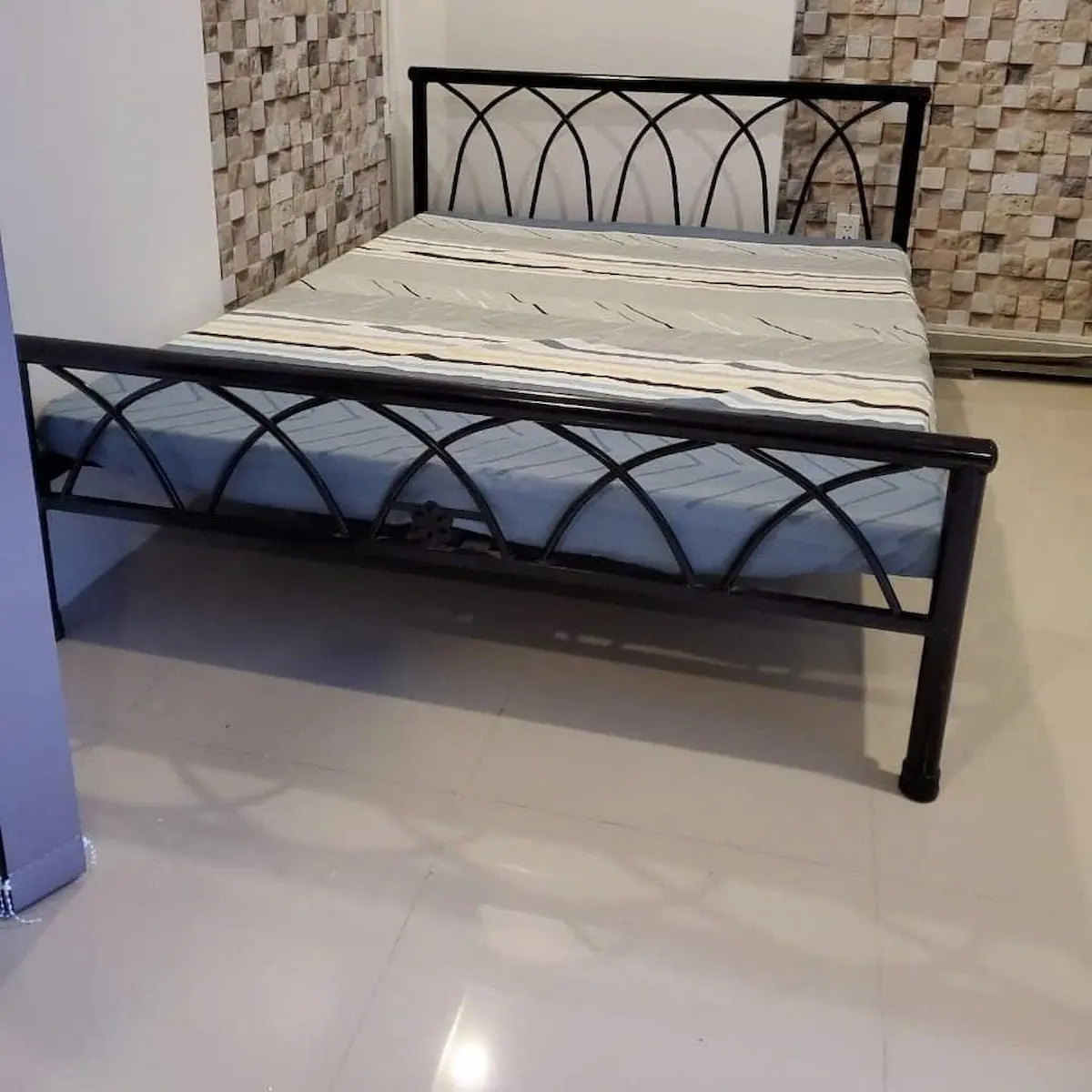 Ảnh thực tế Giường đơn sắt 1m2 HN406 Cao Cấp