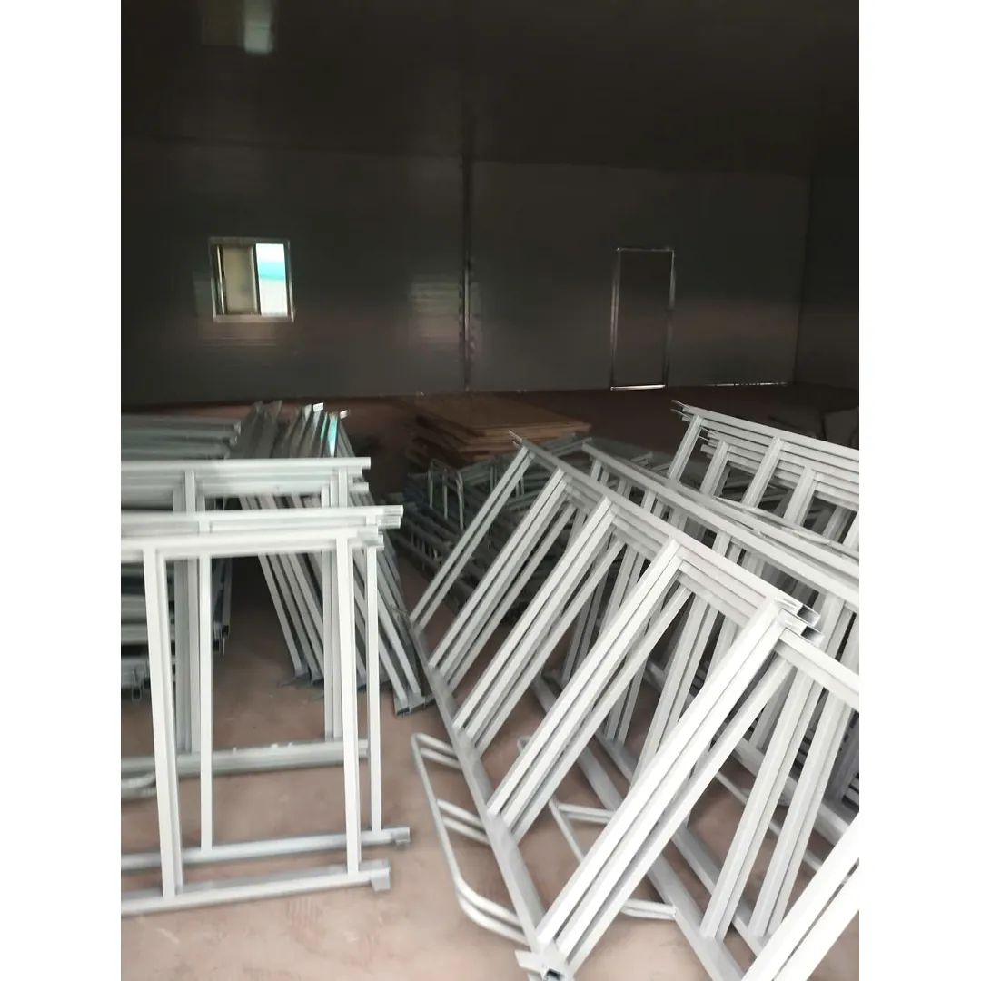 Khung giường sắt 2 tầng được gia công chắc chắn cho ký túc xá