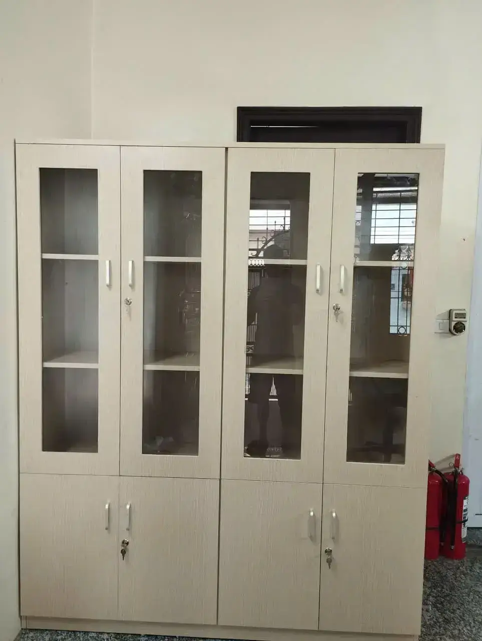 Ảnh thực tế Tủ gỗ 4 buồng màu 383 HN328